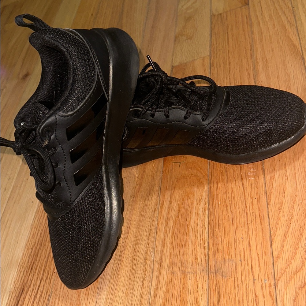 ADIDAS SIZE 6.5 all black
